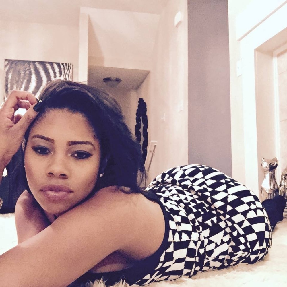 Meet your Posher, Cj